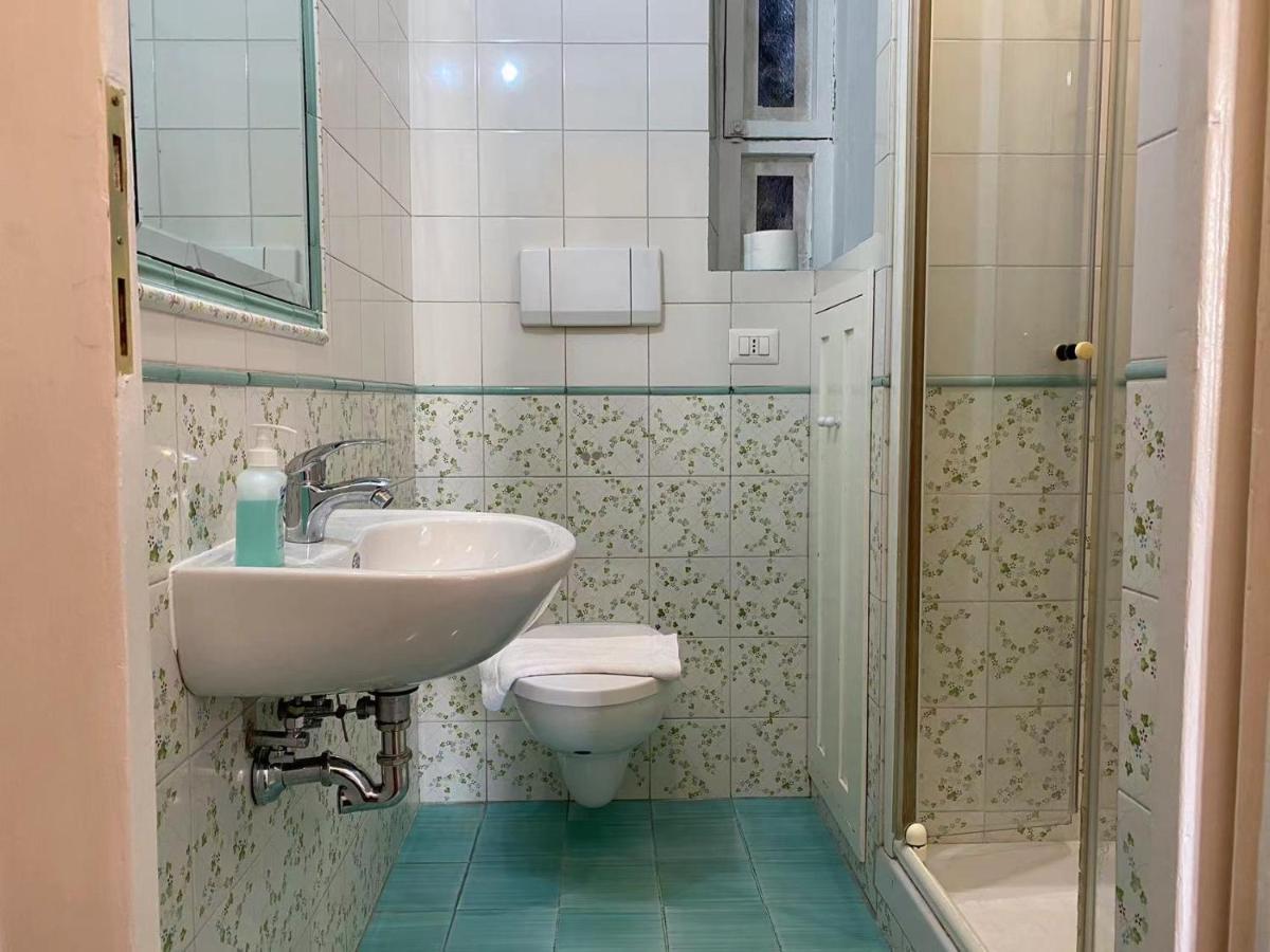 Cavour 44616 Appartement Rome